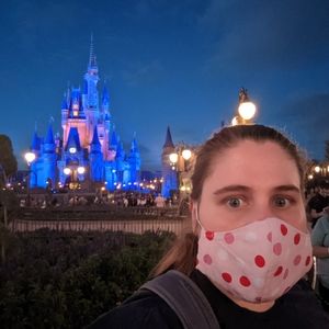 Meet your Posher, Laura